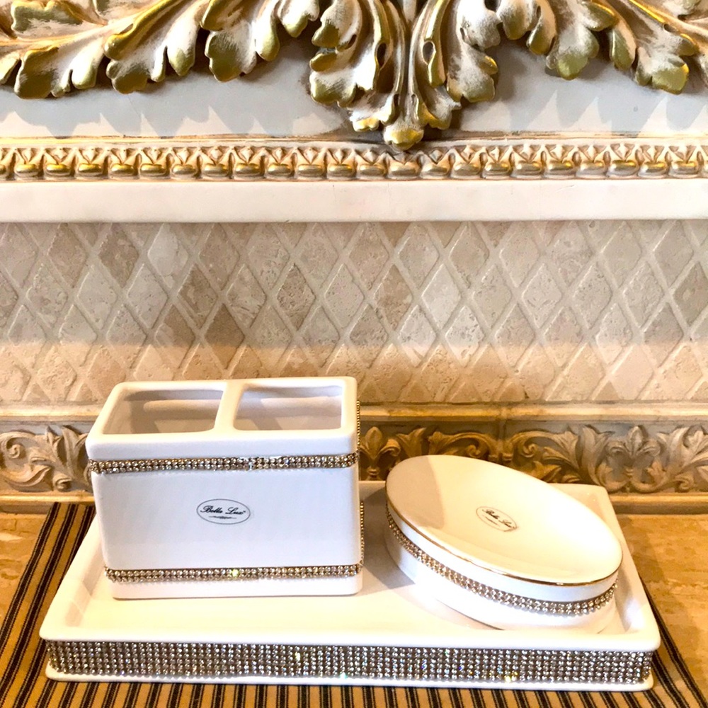 NWT Bella Lux Luxury Bathroom Accessories Collection